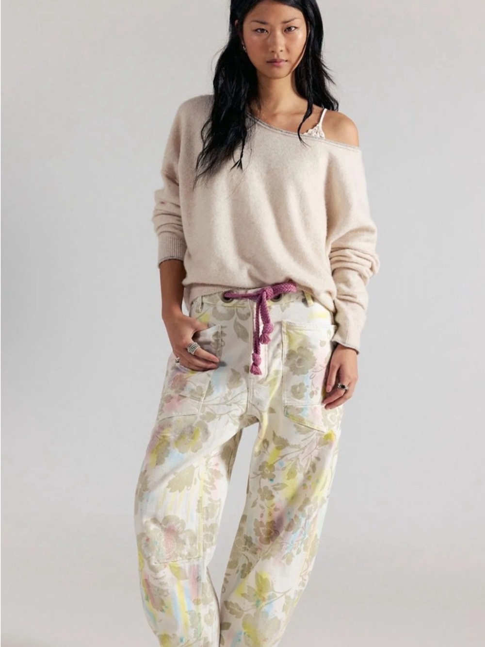 Free People Moxie Printed Flocked Barrel Jean NWT size 29 Floral Ivory Sold Out